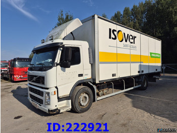 Dobozos felépítményű teherautó VOLVO FM9 260