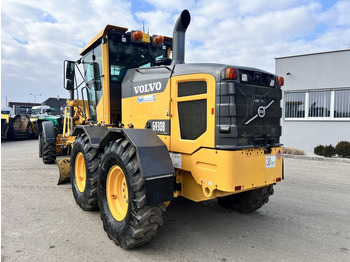 Gréder Volvo G 930 B (111500): 4 kép.