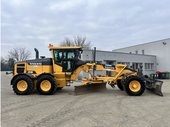 Gréder Volvo G 930 B (111500): 5 kép.