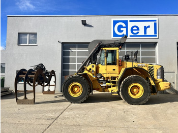 Gumikerekes homlokrakodó VOLVO L180E