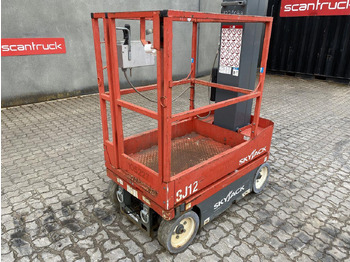 Oszlopos személyemelő SKYJACK