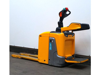 Kézi raklapemelő Jungheinrich ERE120: 2 kép. Kézi raklapemelő Jungheinrich ERE120: 2 kép.