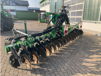 Műtrágyaszóró gép Meyer-Lohne Mixi 600: 3 kép. Műtrágyaszóró gép Meyer-Lohne Mixi 600: 3 kép.