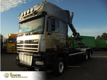 Horgos rakodó teherautó DAF XF 105 480