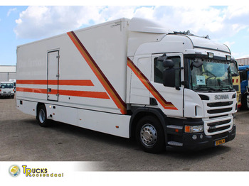 Dobozos felépítményű teherautó SCANIA P 230