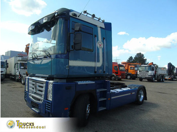 Nyergesvontató RENAULT Magnum 460