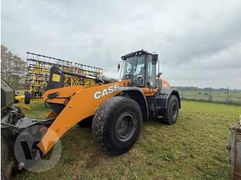 Gumikerekes homlokrakodó CASE