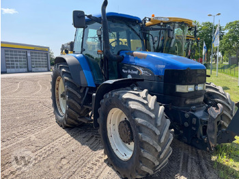Traktor New Holland TM 190: 4 kép.
