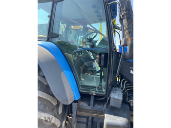 Traktor New Holland TM 190: 2 kép.