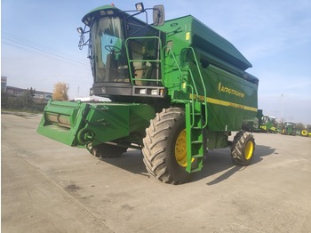 Kombájn John Deere 2256: 1 kép.