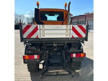 Billenőplatós teherautó Unimog 400 - U400 405 02734 mit Heckkraftheber Mer: 4 kép.