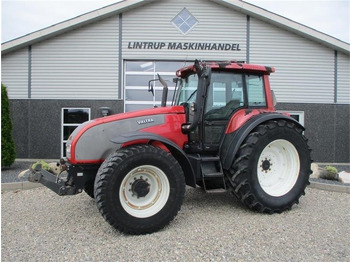 Valtra T190 Med frontlift og affjedret foraksel  lízing Valtra T190 Med frontlift og affjedret foraksel: 1 kép.
