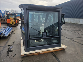 Új Fülke - Építőipari gépek Case 48158665: 2 kép. Új Fülke - Építőipari gépek Case 48158665: 2 kép.