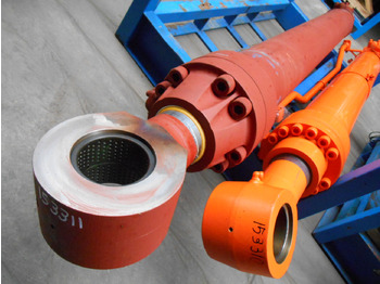 Hidraulikus henger CASE