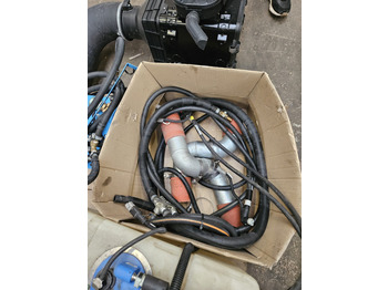 Motor - Építőipari gépek Cummins QSB6.7 - QSB6.7-4C: 5 kép. Motor - Építőipari gépek Cummins QSB6.7 - QSB6.7-4C: 5 kép.