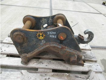 Gyorscsatlakozó HITACHI