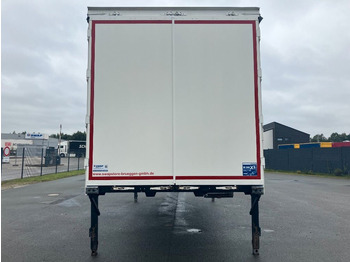 Ponyvás felépítmény Kögel Wechselbrücke Plane: 4 kép. Ponyvás felépítmény Kögel Wechselbrücke Plane: 4 kép.