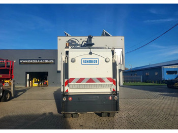 Szemetesautó Schmidt COMPACT 400: 4 kép. Szemetesautó Schmidt COMPACT 400: 4 kép.