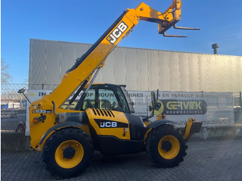 Teleszkópos rakodó JCB