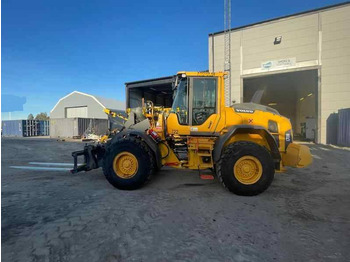 Gumikerekes homlokrakodó VOLVO L70H
