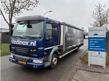 Ponyvás teherautó DAF LF 45 210