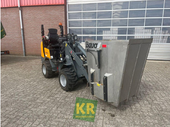 Derékcsuklós rakodó GIANT