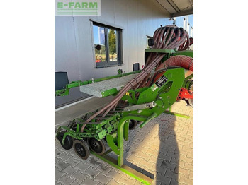 Szemenkénti vetőgép Amazone amazone avant 3002 säschine/ fronttank ftender 1600/ precea 3000-1 maisleger: 3 kép. Szemenkénti vetőgép Amazone amazone avant 3002 säschine/ fronttank ftender 1600/ precea 3000-1 maisleger: 3 kép.