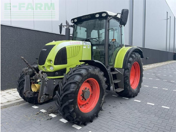 Traktor CLAAS
