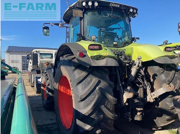 Traktor CLAAS axion 830: 4 kép.