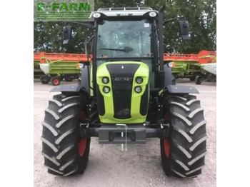 Traktor CLAAS axos 240: 2 kép.