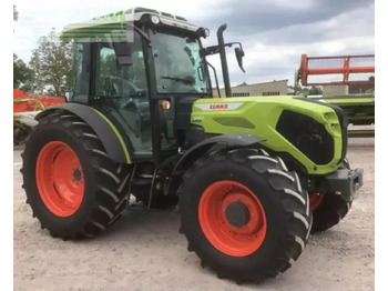 Traktor CLAAS axos 240: 3 kép.