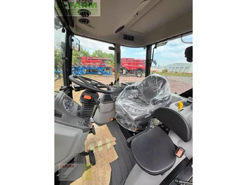 Traktor CLAAS axos 240 advanced: 5 kép.