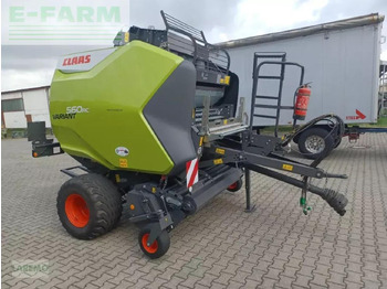 Kocka bálázó CLAAS variant 560 rc pro: 2 kép.