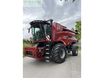 Kombájn CASE IH Axial-Flow