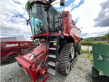 Kombájn CASE IH Axial-Flow
