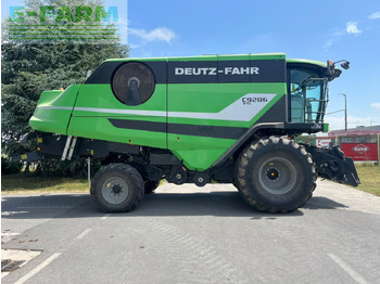 Kombájn Deutz-Fahr C9206 TS: 4 kép. Kombájn Deutz-Fahr C9206 TS: 4 kép.