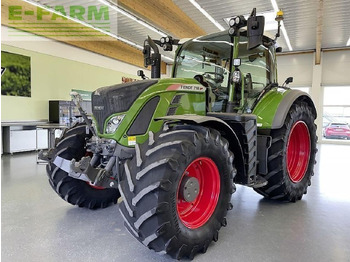 Traktor FENDT 718 Vario