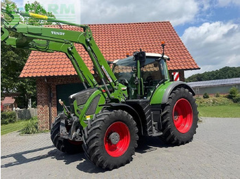 Traktor FENDT 720 Vario