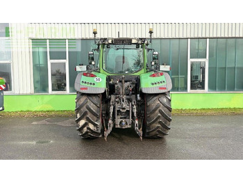 Traktor FENDT 724 Vario