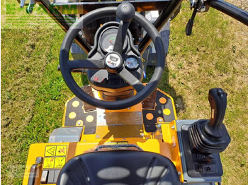 Gumikerekes homlokrakodó Giant g1200 tele: 4 kép. Gumikerekes homlokrakodó Giant g1200 tele: 4 kép.