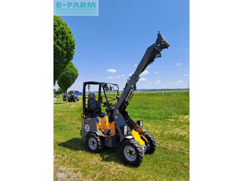 Gumikerekes homlokrakodó Giant g1200 tele: 3 kép. Gumikerekes homlokrakodó Giant g1200 tele: 3 kép.