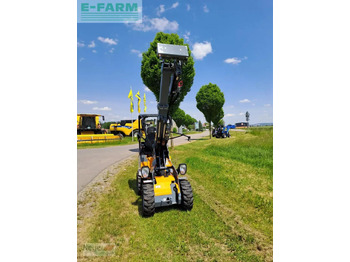 Gumikerekes homlokrakodó Giant g1200 tele: 2 kép. Gumikerekes homlokrakodó Giant g1200 tele: 2 kép.