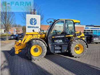 Teleszkópos rakodó JCB