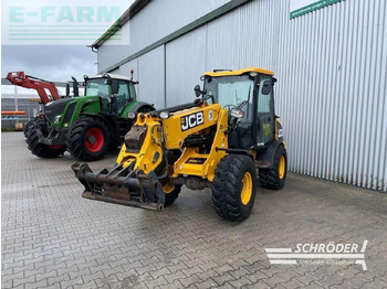 Gumikerekes homlokrakodó JCB tm 180 agri: 5 kép.