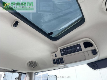 Traktor John Deere 6250r: 4 kép. Traktor John Deere 6250r: 4 kép.