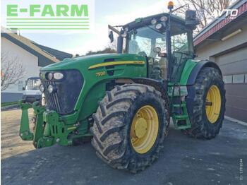 Traktor JOHN DEERE 7930