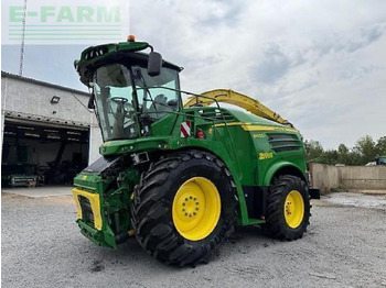 Önjáró szecskázógép JOHN DEERE 8400