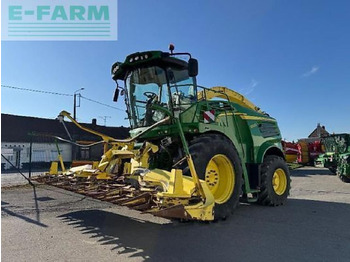 Önjáró szecskázógép JOHN DEERE 8500