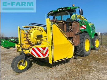 Önjáró szecskázógép JOHN DEERE 8500