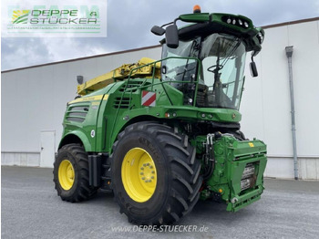 Önjáró szecskázógép John Deere 8500i: 3 kép. Önjáró szecskázógép John Deere 8500i: 3 kép.